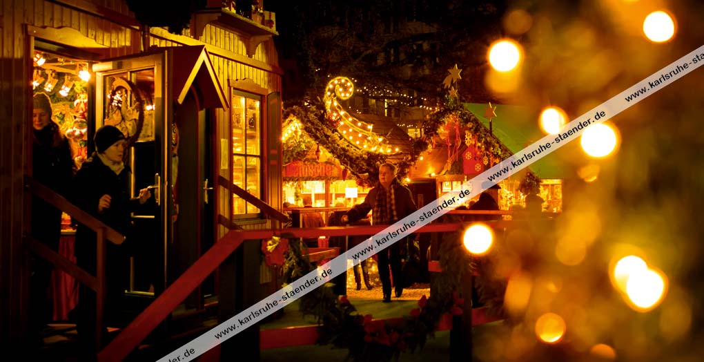 Postkarte Der Christkindlesmarkt auf dem Karlsruher Friedrichsplatz Postkarte Der Christkindlesmarkt auf dem Karlsruher Friedrichsplatz